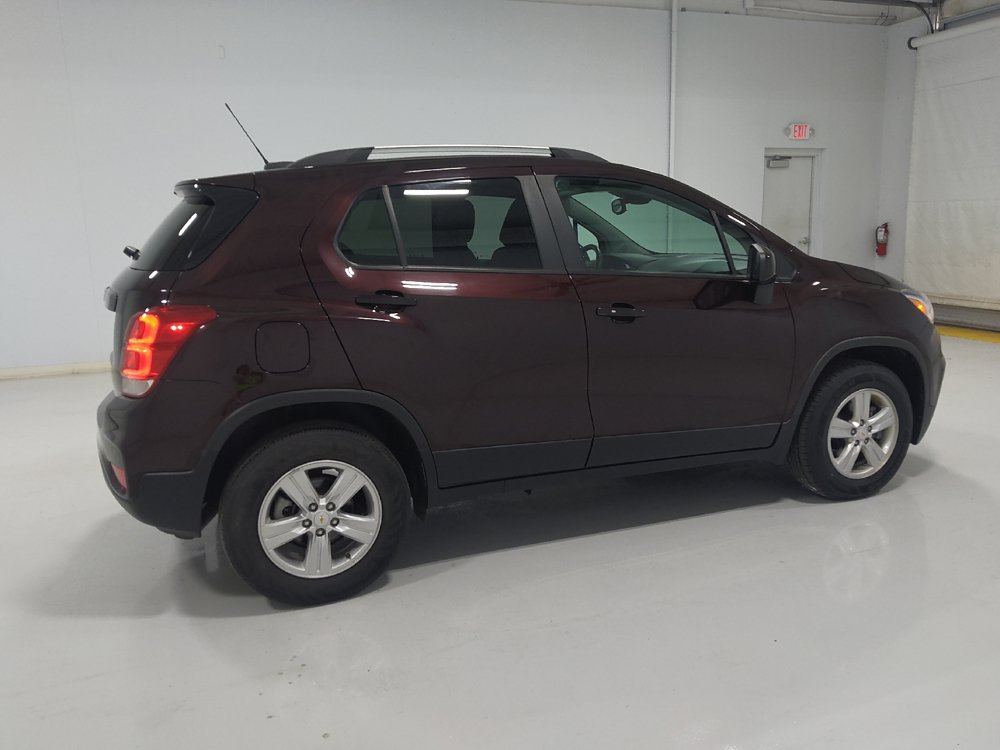 Used 2021 Chevrolet Trax LT w/ LT Convenience Package AWD/4WD image 10