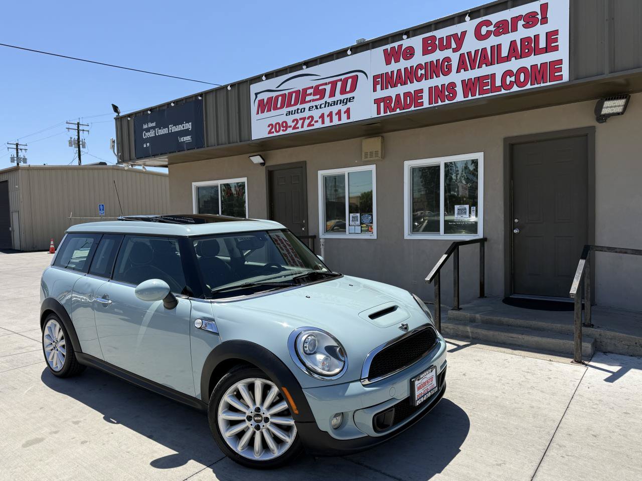 Used 2012 MINI Cooper Clubman S FWD image 1