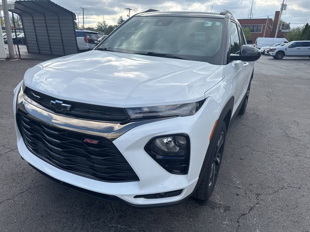 Used 2023 Chevrolet TrailBlazer RS w/ Sun and Liftgate Package AWD/4WD image 47