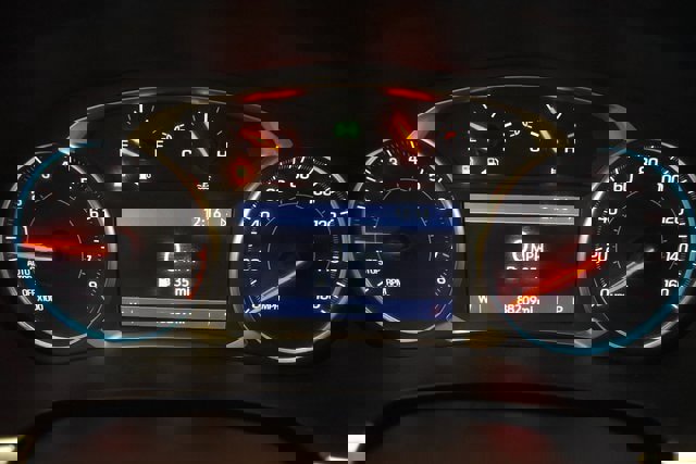 Used 2020 Chevrolet Traverse LT image 27