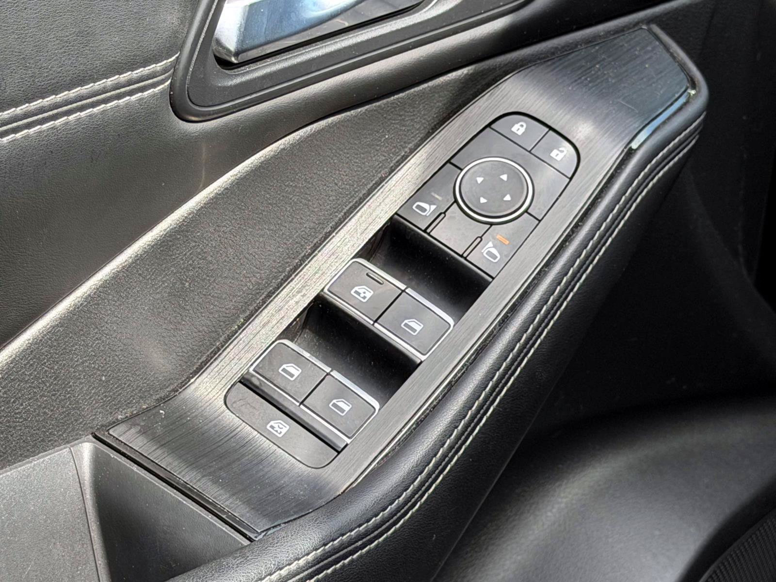 Used 2023 Nissan Rogue SL w/ SL Premium Package AWD/4WD image 16