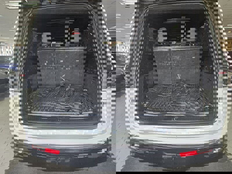 Used 2024 Jeep Grand Wagoneer L Series II w/ Quick Order Packagew 28T image 39