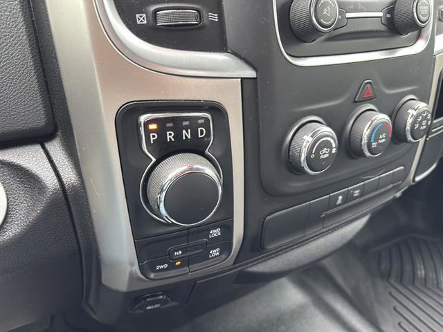 Used 2019 RAM 1500 Classic SLT AWD/4WD image 25
