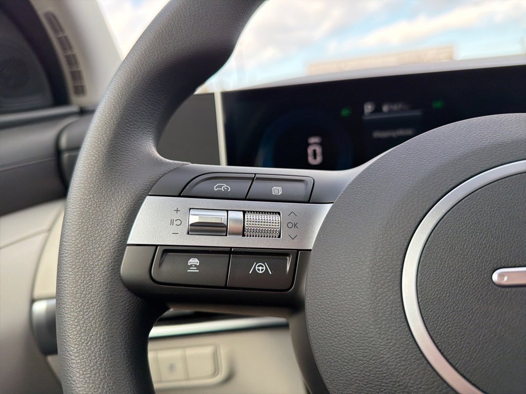 New 2026 Hyundai Tucson SE image 30