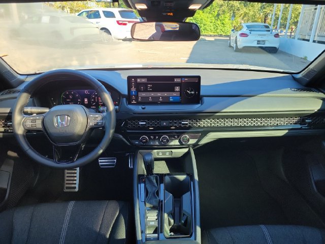 Used 2024 Honda Accord Sport image 11