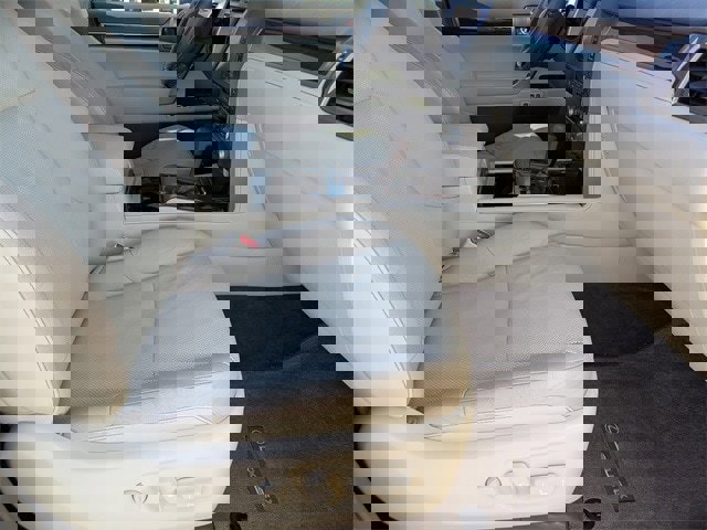 Used 2016 Lexus GX 460 w/ Premium Package image 12