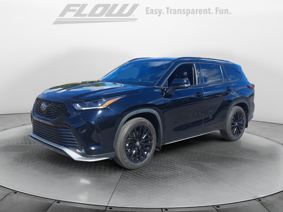 Used 2024 Toyota Highlander XSE FWD image 4