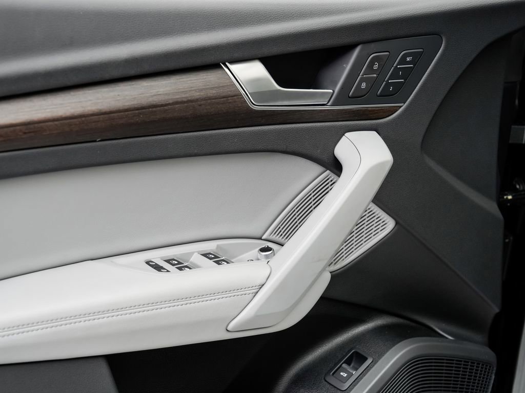 Used 2023 Audi Q5 2.0T Premium Plus image 8