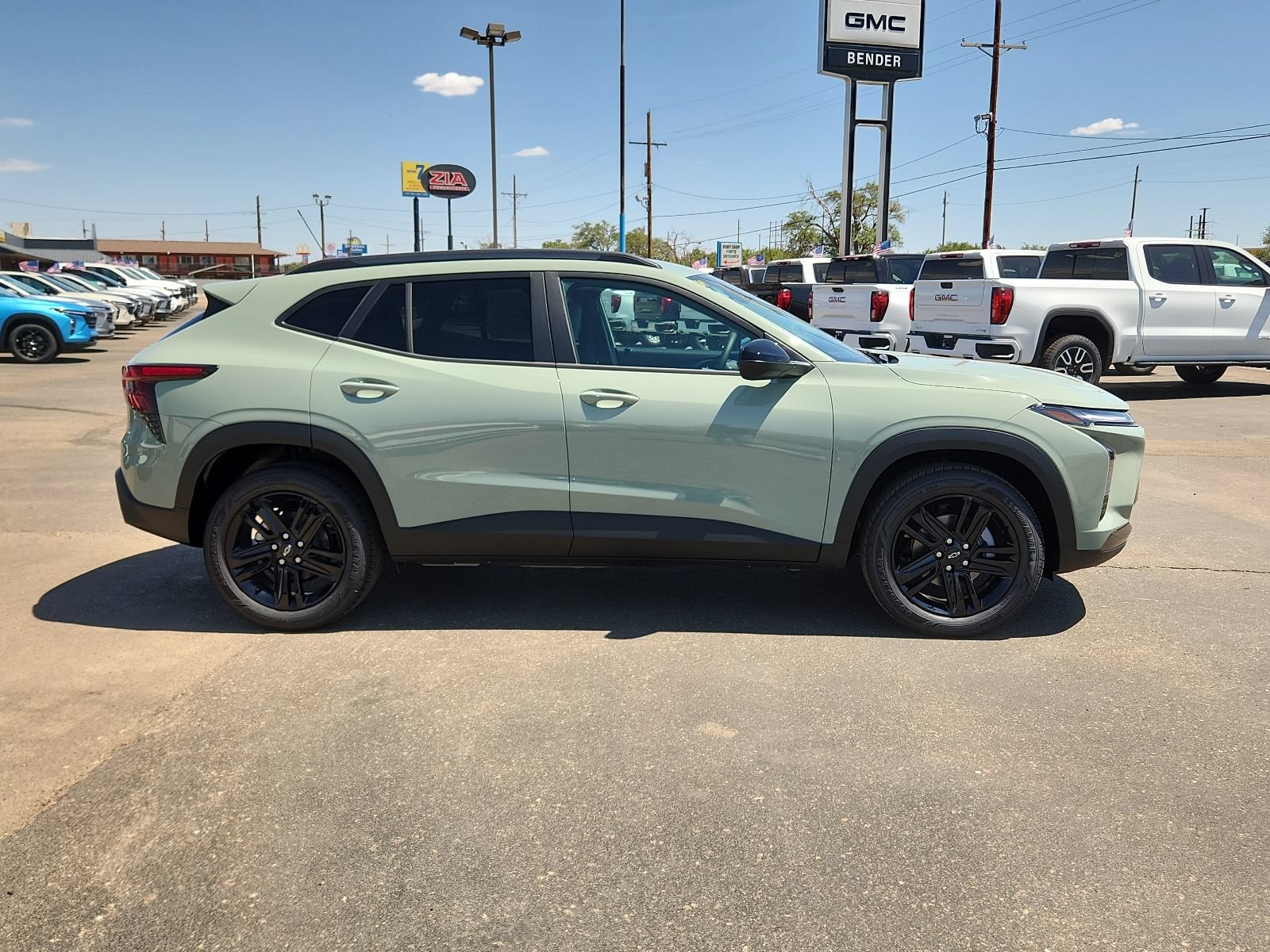 New 2026 Chevrolet Trax ACTIV w/ Driver Confidence Package FWD image 5