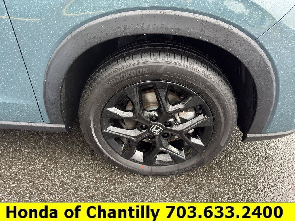 Certified 2025 Honda HR-V Sport image 28