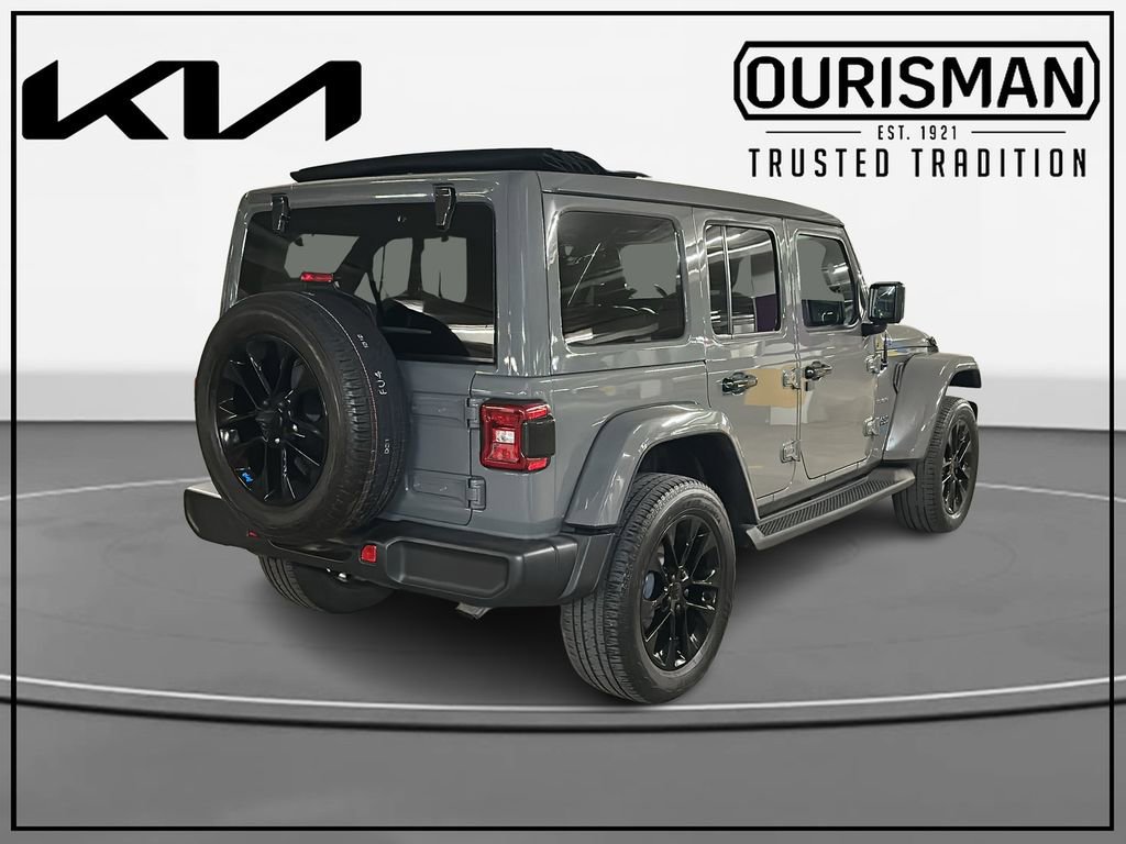 Used 2023 Jeep Wrangler Unlimited Sahara w/ Cold Weather Group image 4