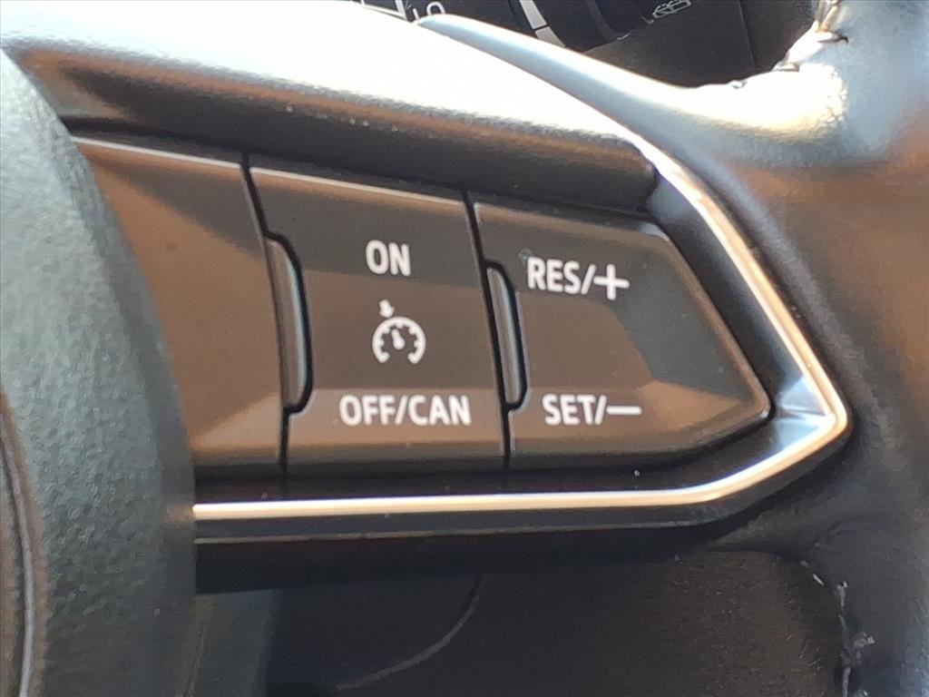 Used 2018 MAZDA MAZDA3 Touring image 10