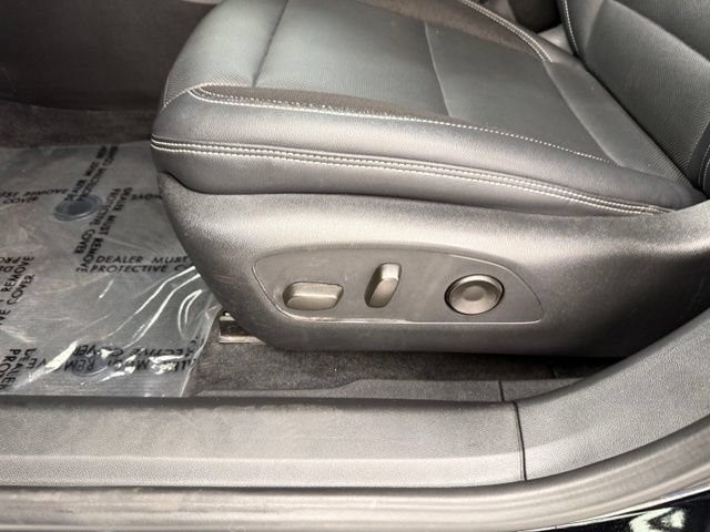 Used 2024 Chevrolet Blazer EV LT AWD/4WD image 12