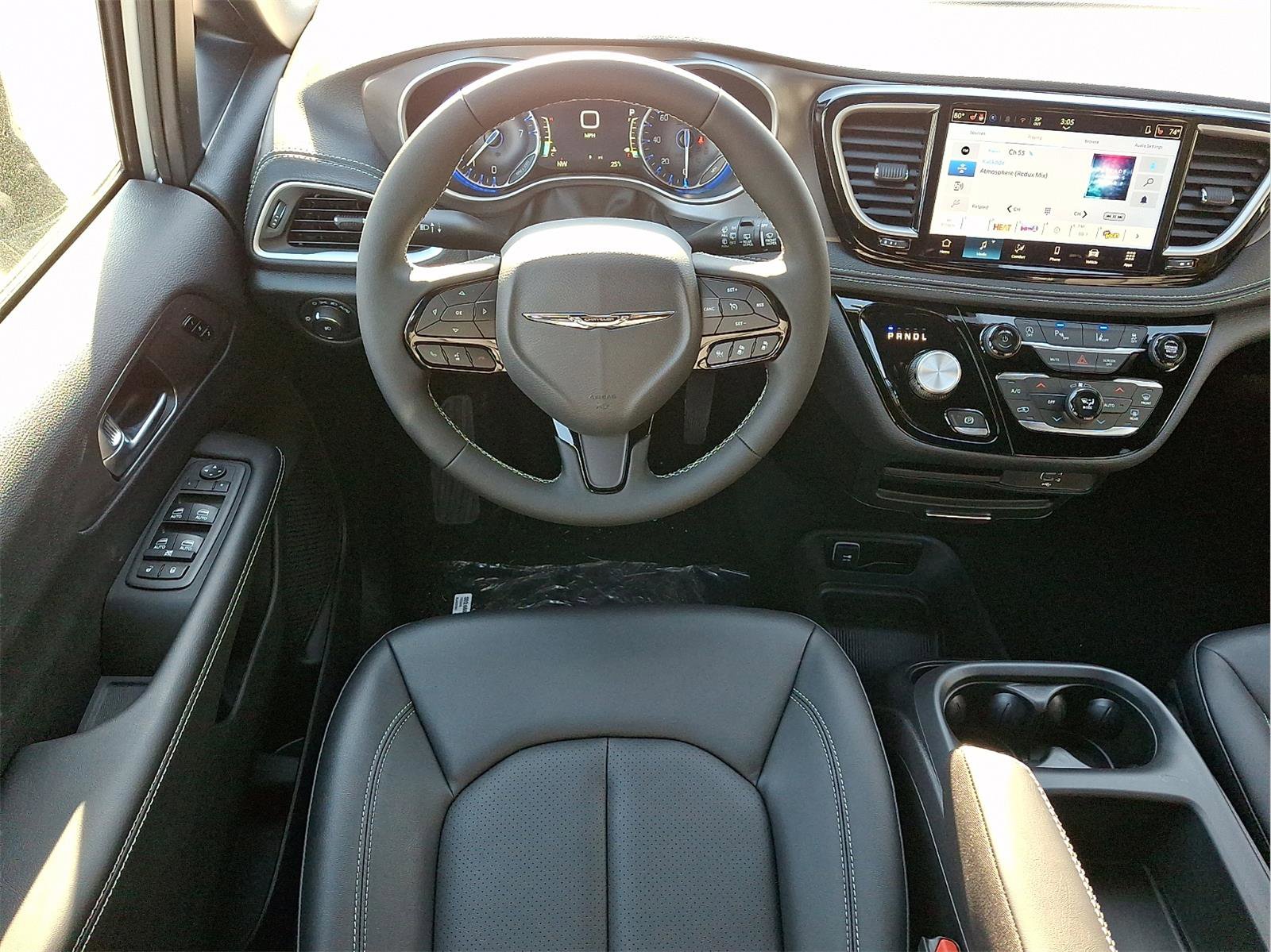 New 2026 Chrysler Pacifica Select w/ S Appearance Package image 8