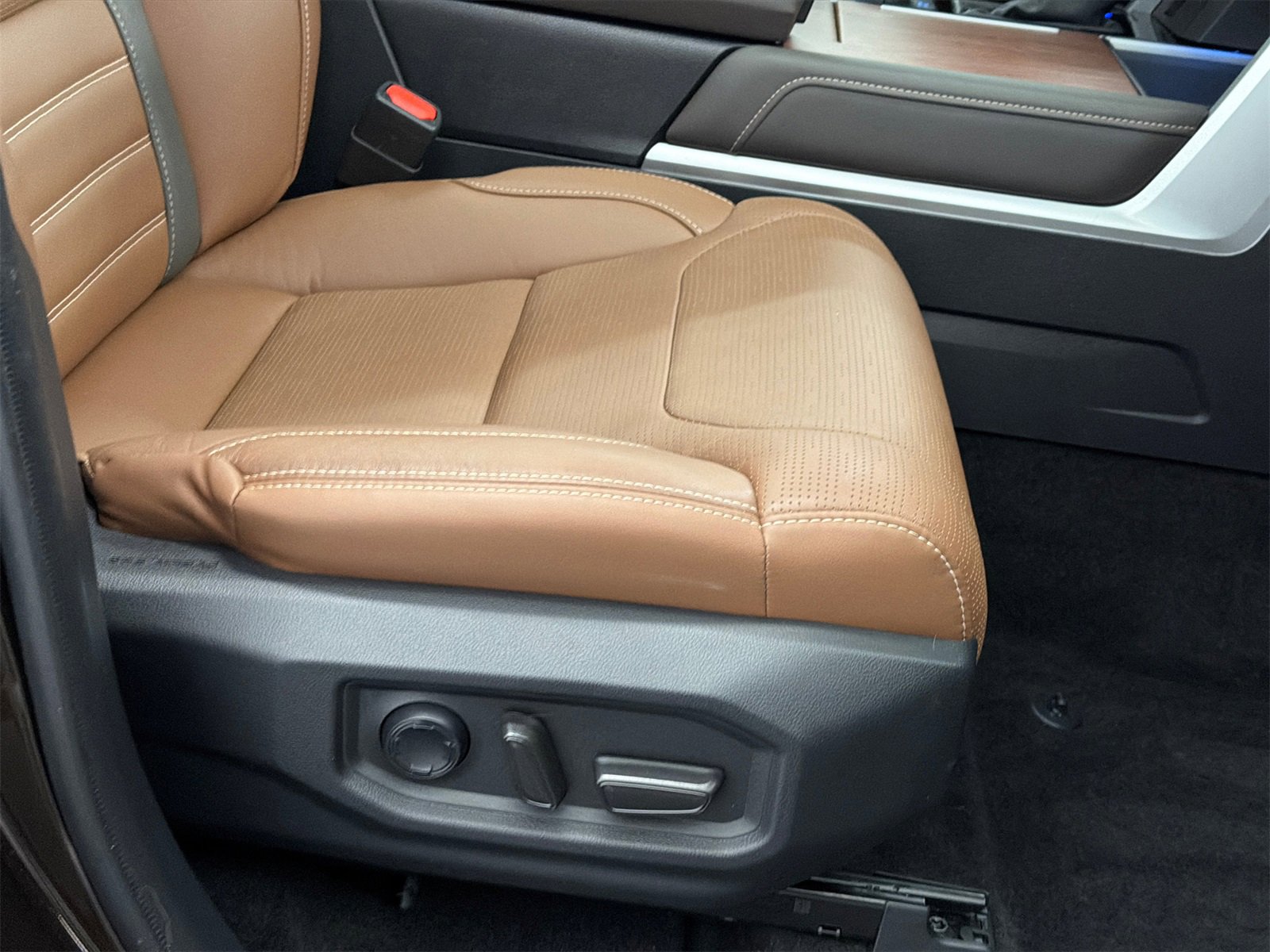 Used 2023 Toyota Tundra 1794 Edition image 14