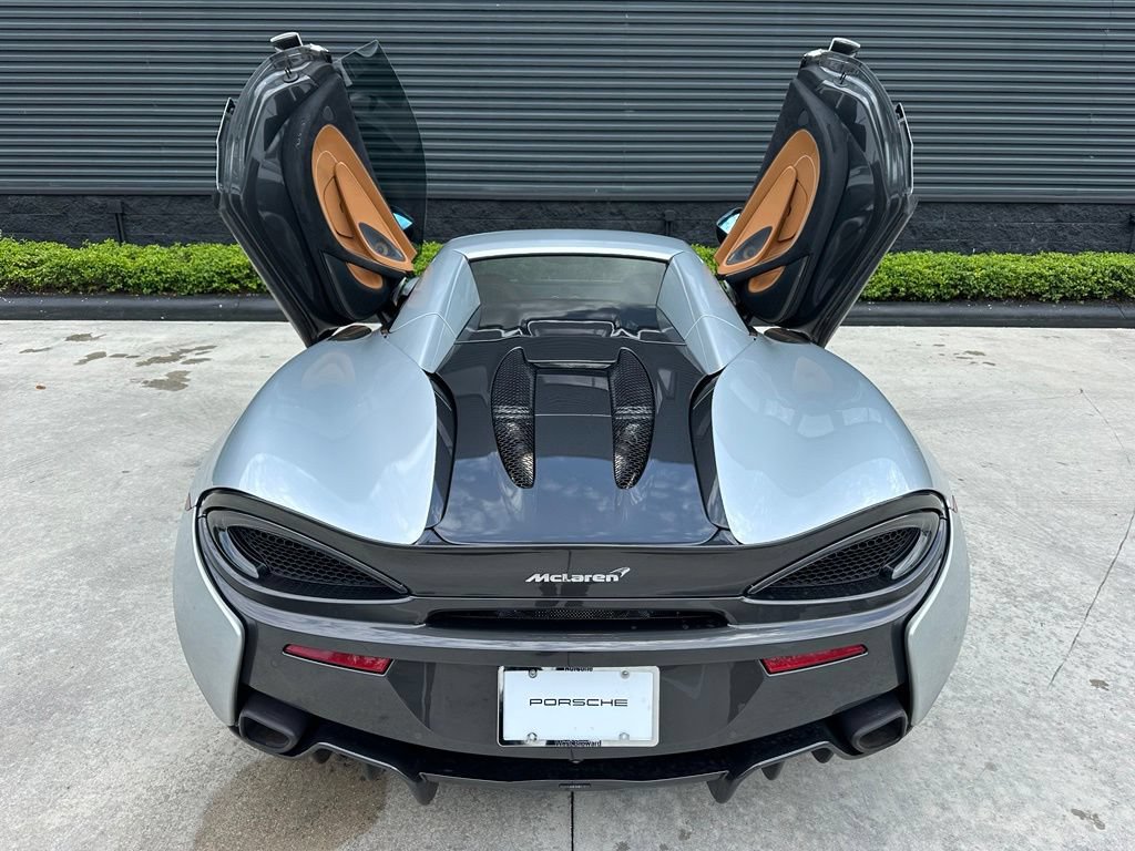 Used 2019 McLaren 570S Spider RWD image 15