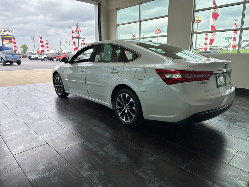 Used 2018 Toyota Avalon XLE Plus w/ Protection Package FWD image 5