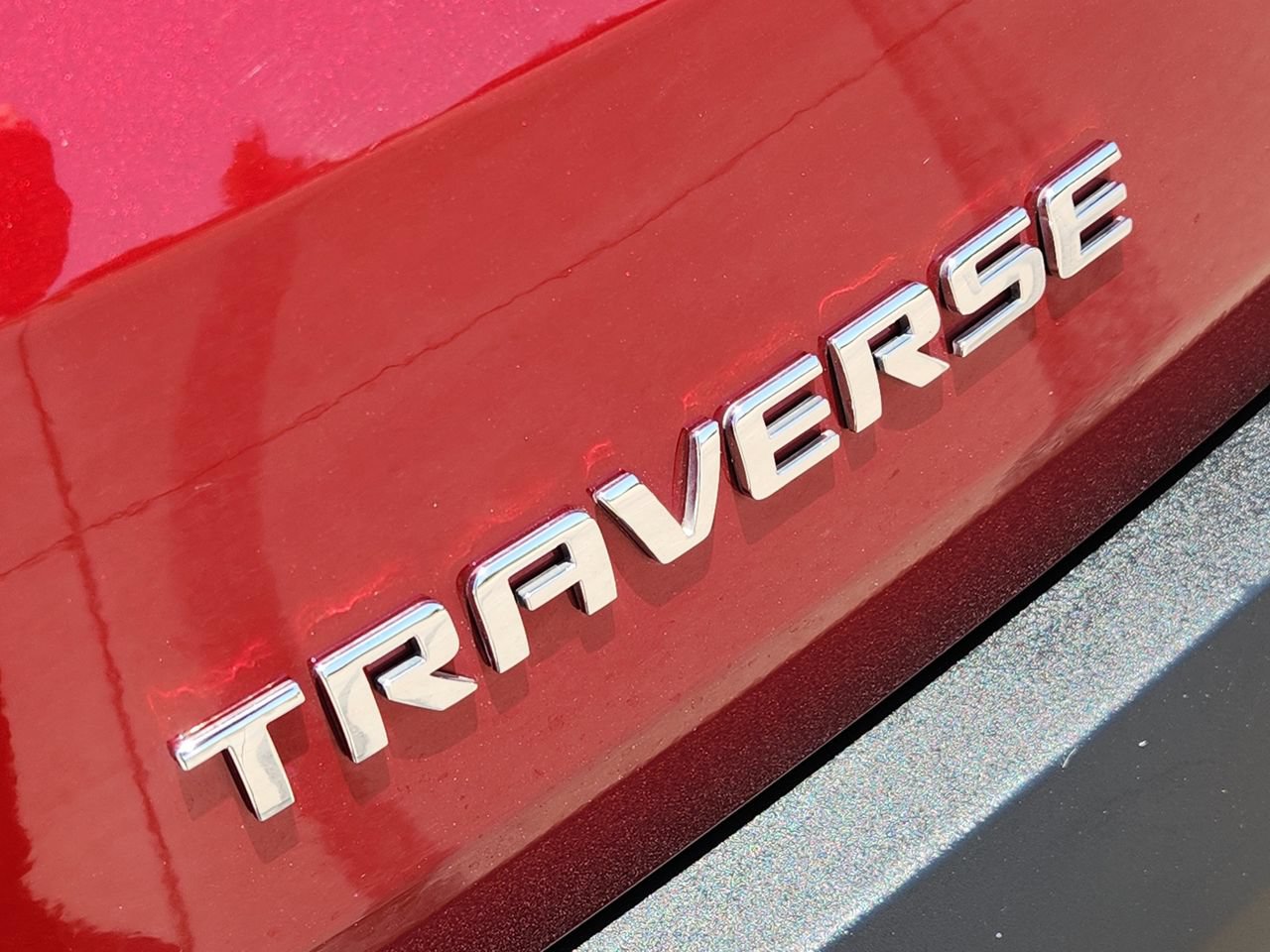 Used 2023 Chevrolet Traverse LT FWD image 9