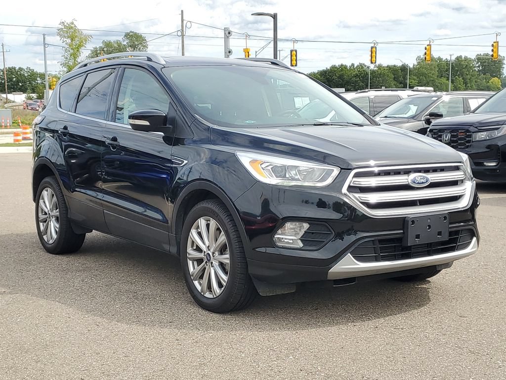 Used 2017 Ford Escape Titanium w/ Canadian Touring Package AWD/4WD image 4