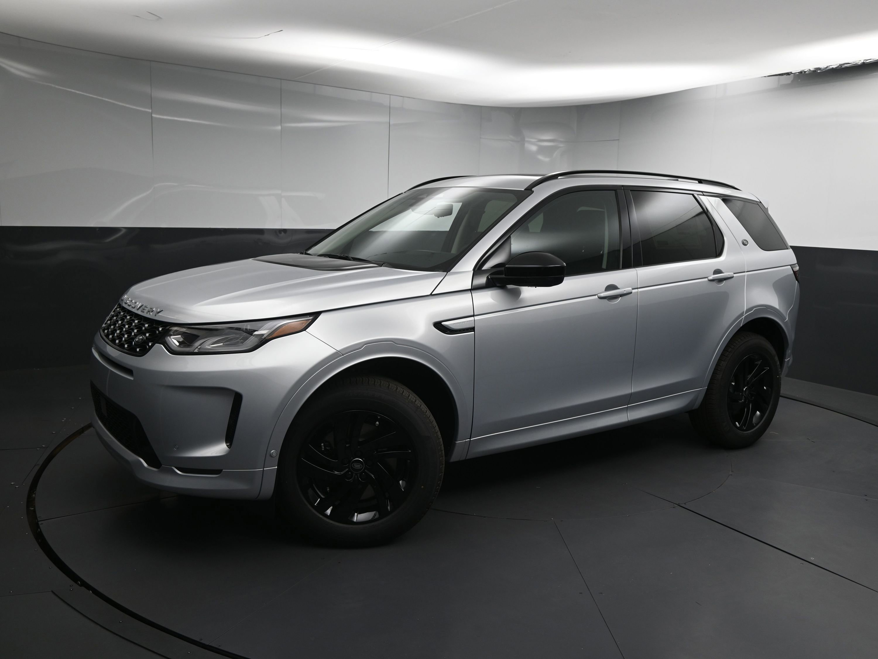 New 2025 Land Rover Discovery Sport S