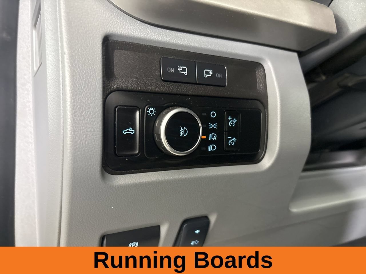 Used 2024 Ford F350 XLT w/ FX4 Off-Road Package AWD/4WD image 10