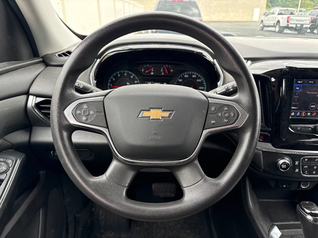 Used 2020 Chevrolet Traverse LS AWD/4WD image 11