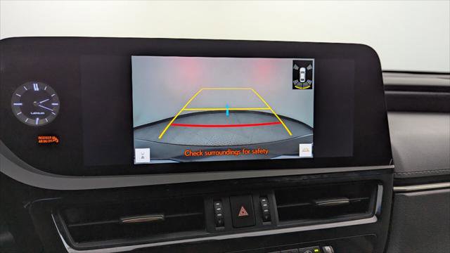 Used 2023 Lexus ES 300h w/ Premium Package FWD image 28