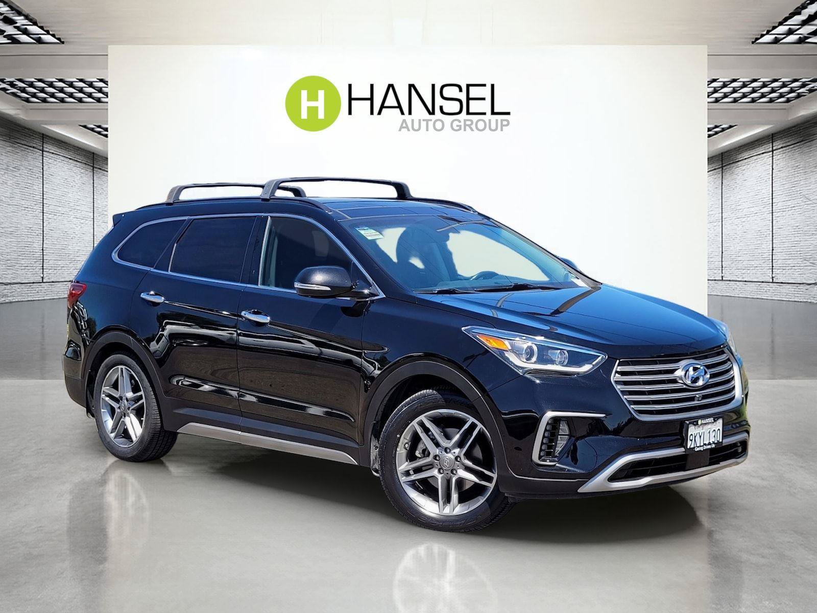 Used 2017 Hyundai Santa Fe Limited FWD image 1