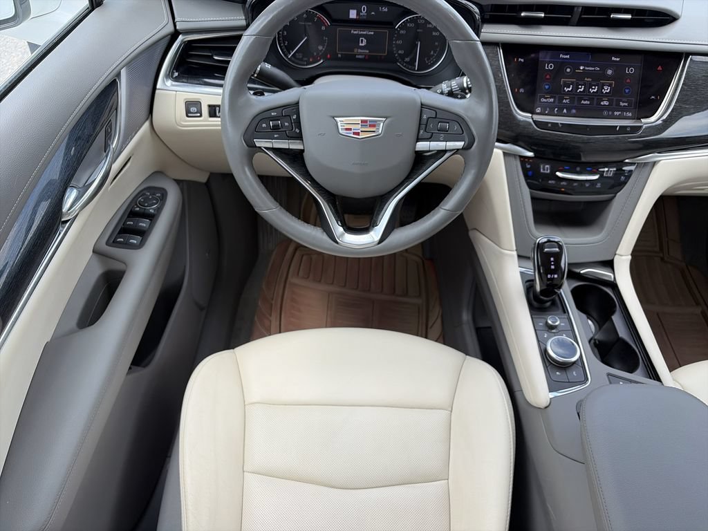 Used 2023 Cadillac XT6 Premium Luxury FWD image 14