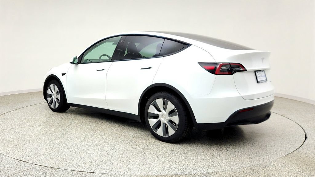 Used 2021 Tesla Model Y Long Range AWD/4WD image 7