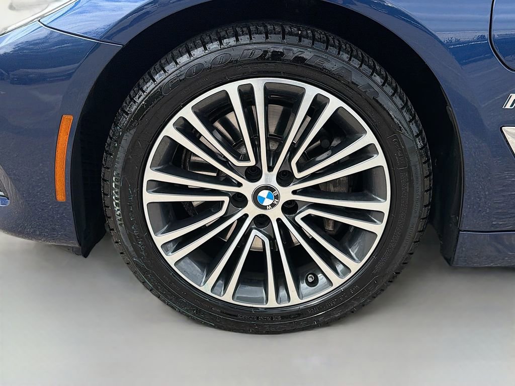 Used 2018 BMW 530e image 40