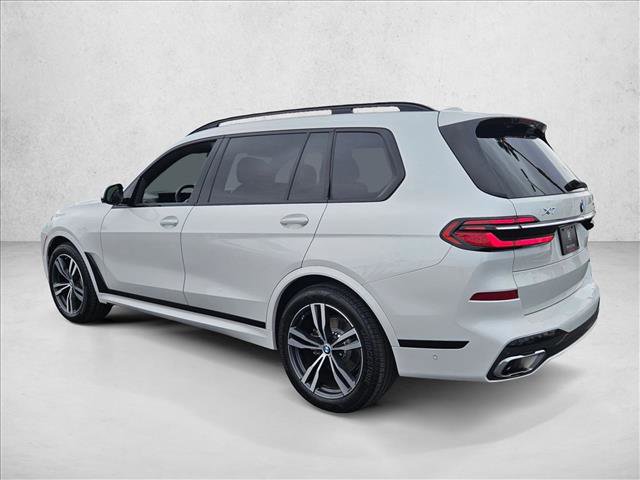 Certified 2024 BMW X7 xDrive40i w/ M Sport Package AWD/4WD image 8