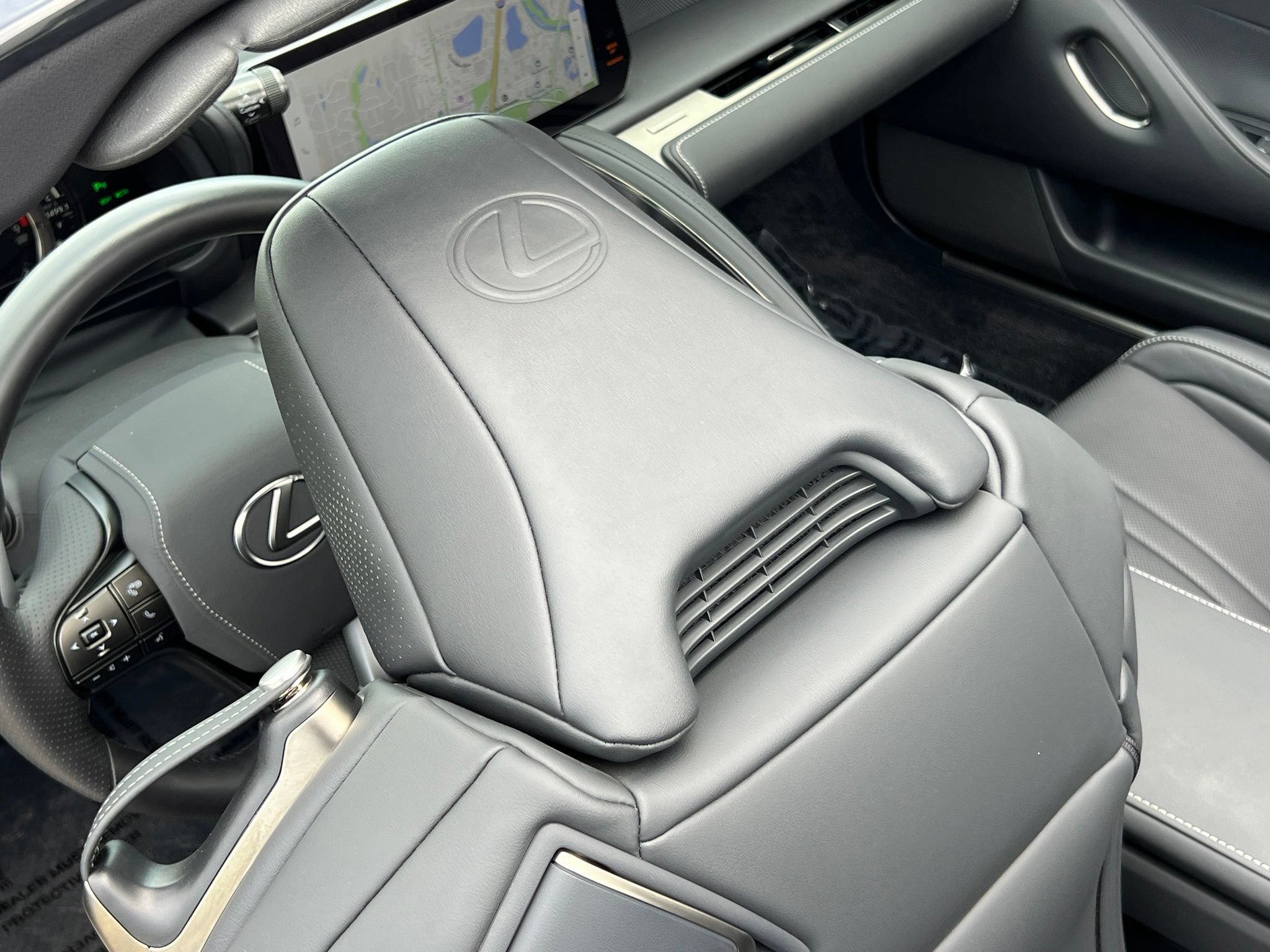Used 2025 Lexus LC 500 Convertible w/ Touring Package RWD image 41