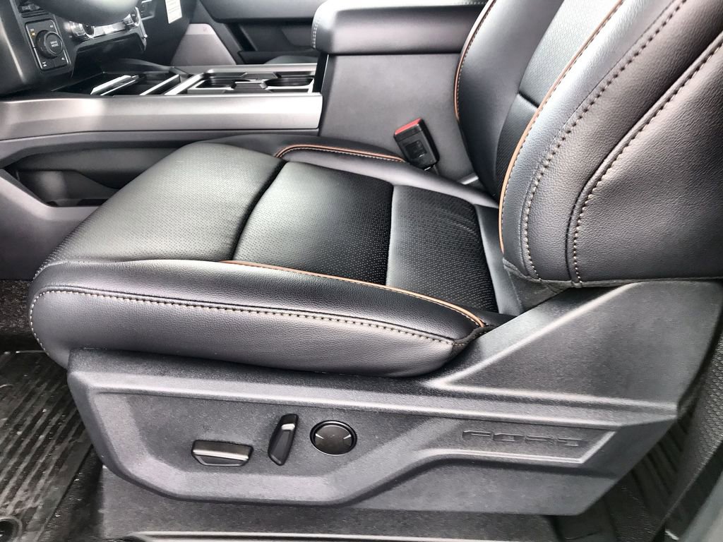New 2026 Ford F250 Lariat w/ Chrome Package image 12