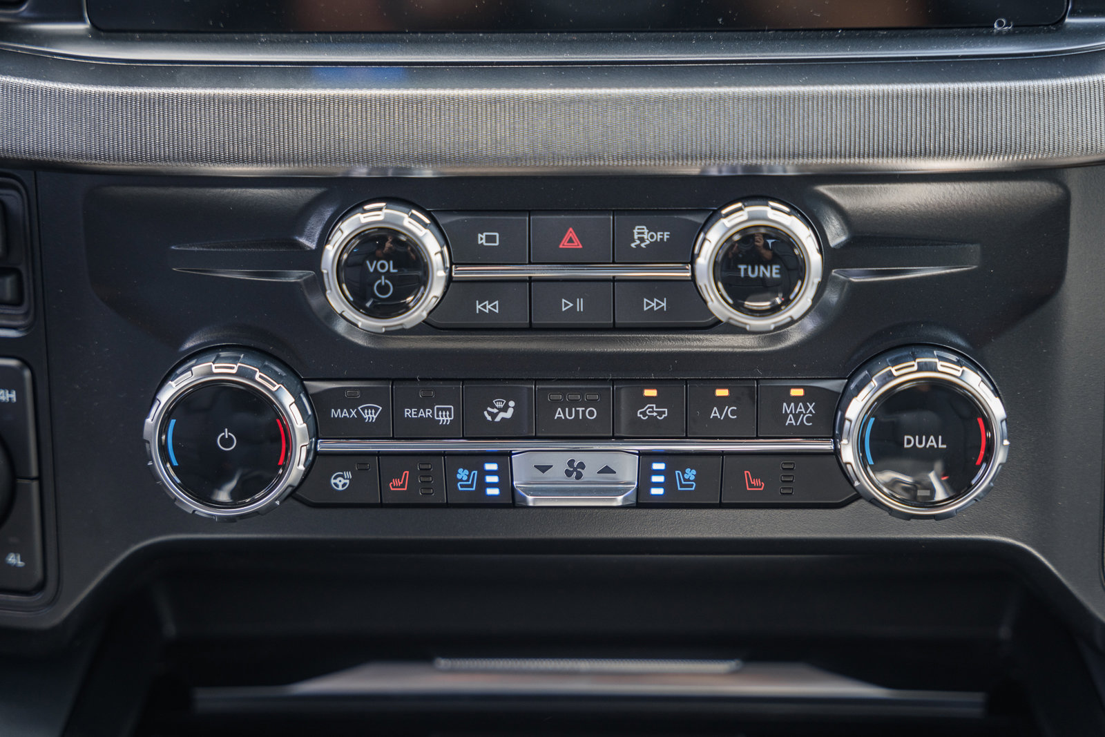 New 2026 Ford F250 Platinum image 28
