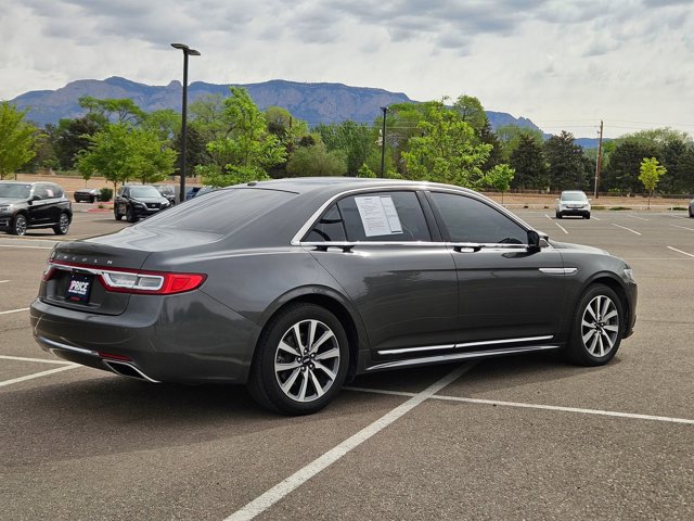 Used 2017 Lincoln Continental Premiere image 5