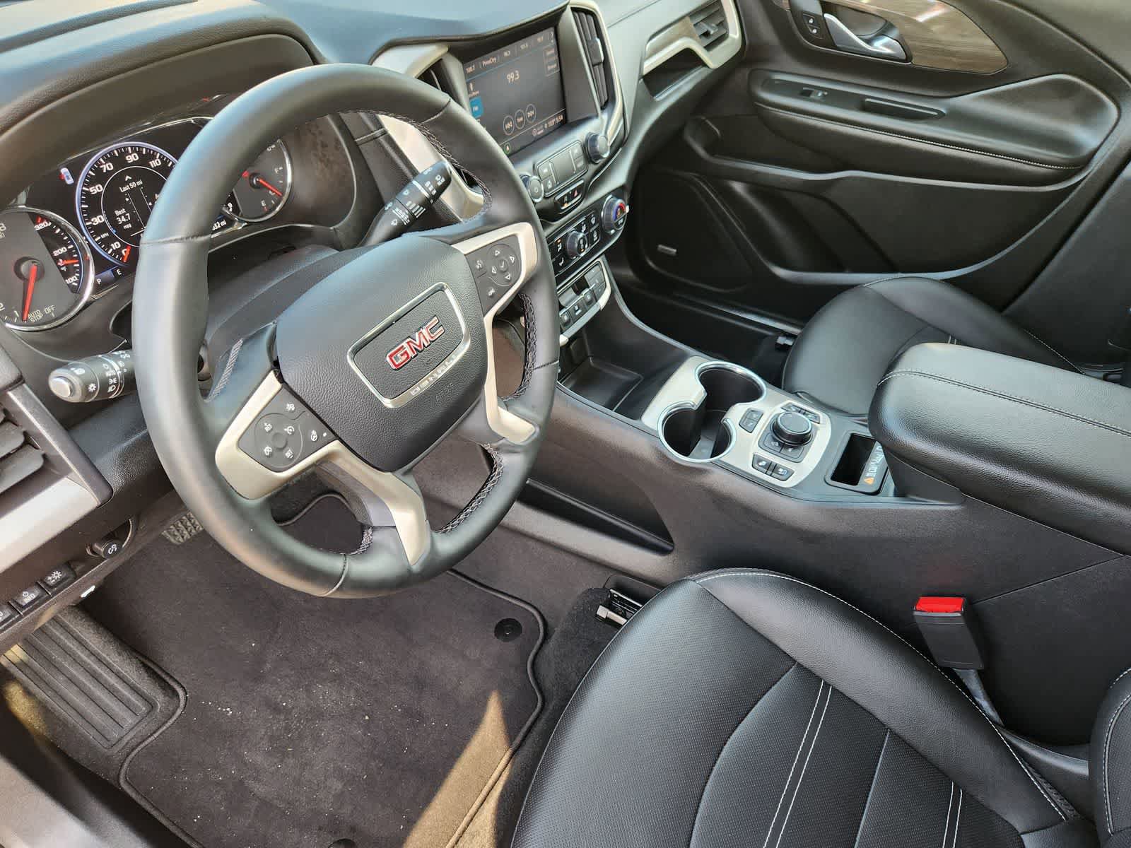 Used 2023 GMC Terrain Denali w/ Black Diamond Edition AWD/4WD image 2