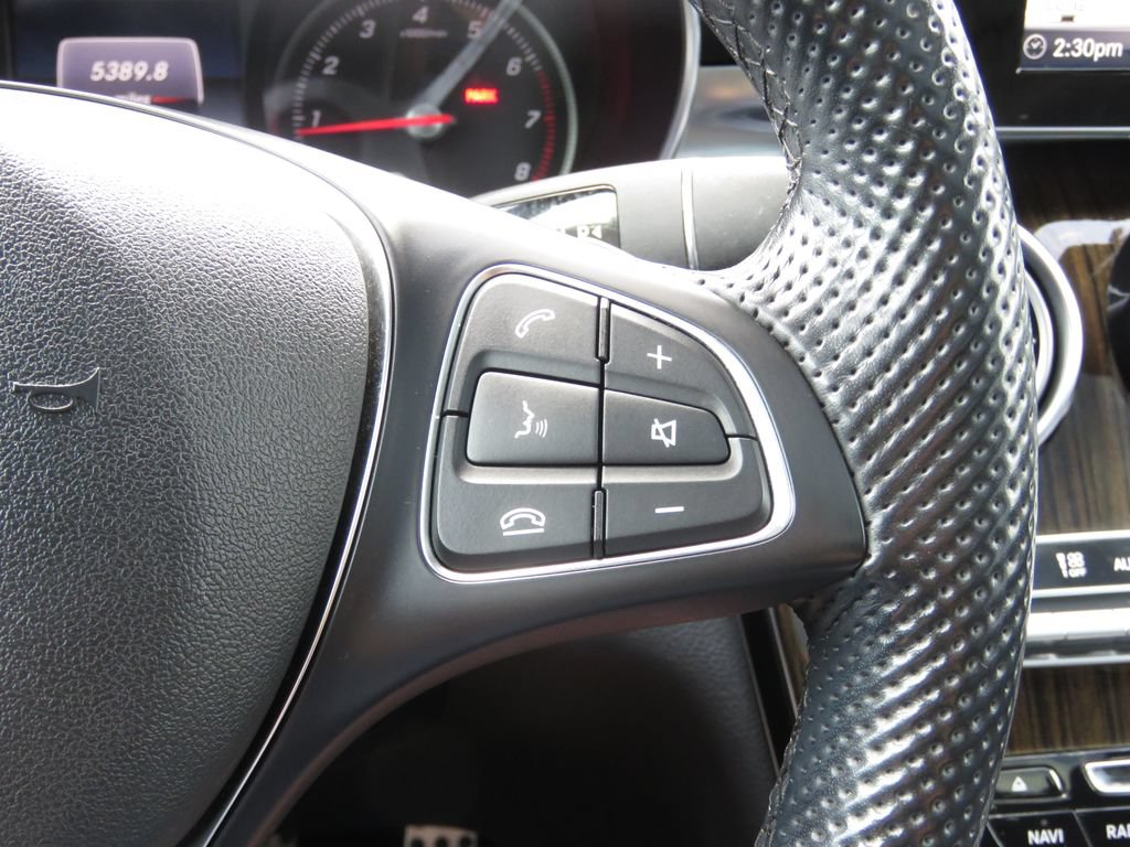 Used 2019 Mercedes-Benz GLC 300 4MATIC image 23
