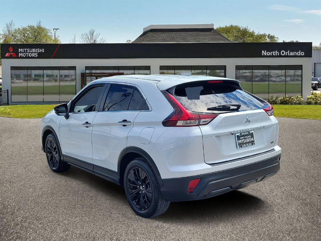 Used 2022 Mitsubishi Eclipse Cross LE FWD image 3