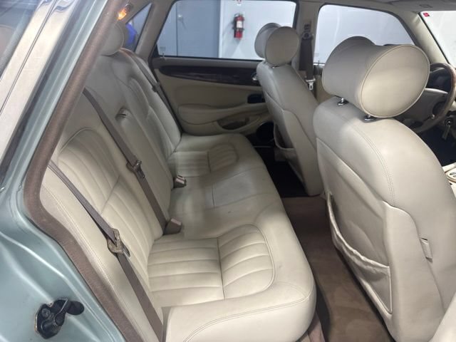 Used 2000 Jaguar XJ8 RWD image 21