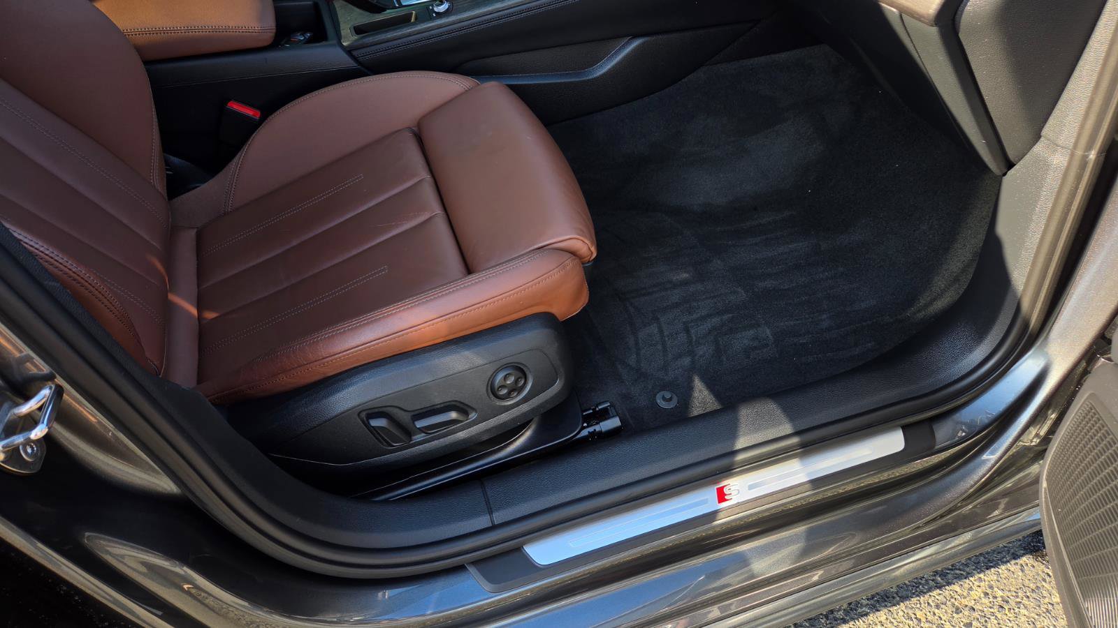 Used 2021 Audi A4 2.0T Premium Plus w/ Premium Plus Package image 43