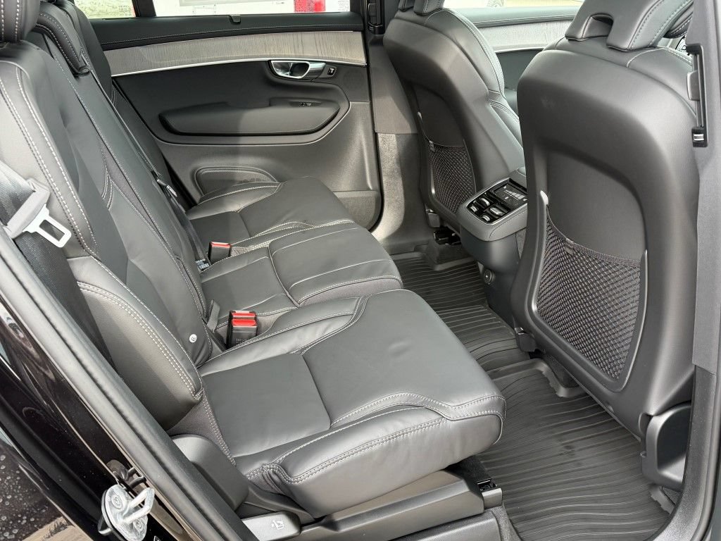 New 2026 Volvo XC90 B6 Ultra w/ Protection Package AWD/4WD image 14