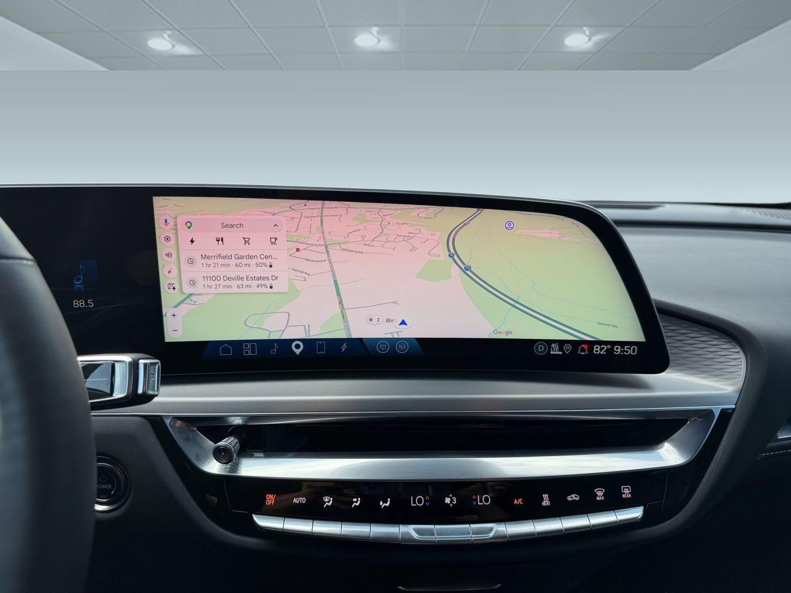 Used 2023 Cadillac Lyriq 2WD image 17