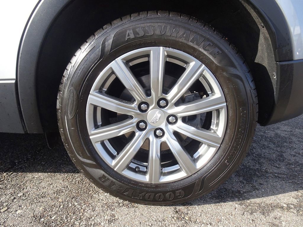 Used 2020 Cadillac XT4 Premium Luxury w/ Cold Weather Package image 23