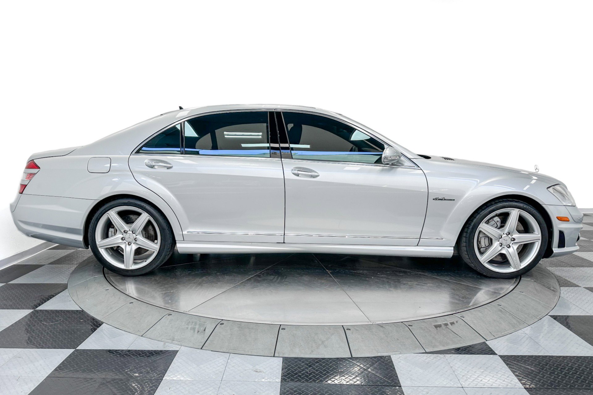 Used 2009 Mercedes-Benz S 63 AMG image 33