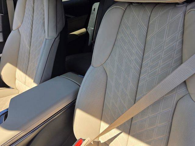 New 2026 Cadillac Lyriq Signature Luxury w/ Nappa Leather Package RWD image 16