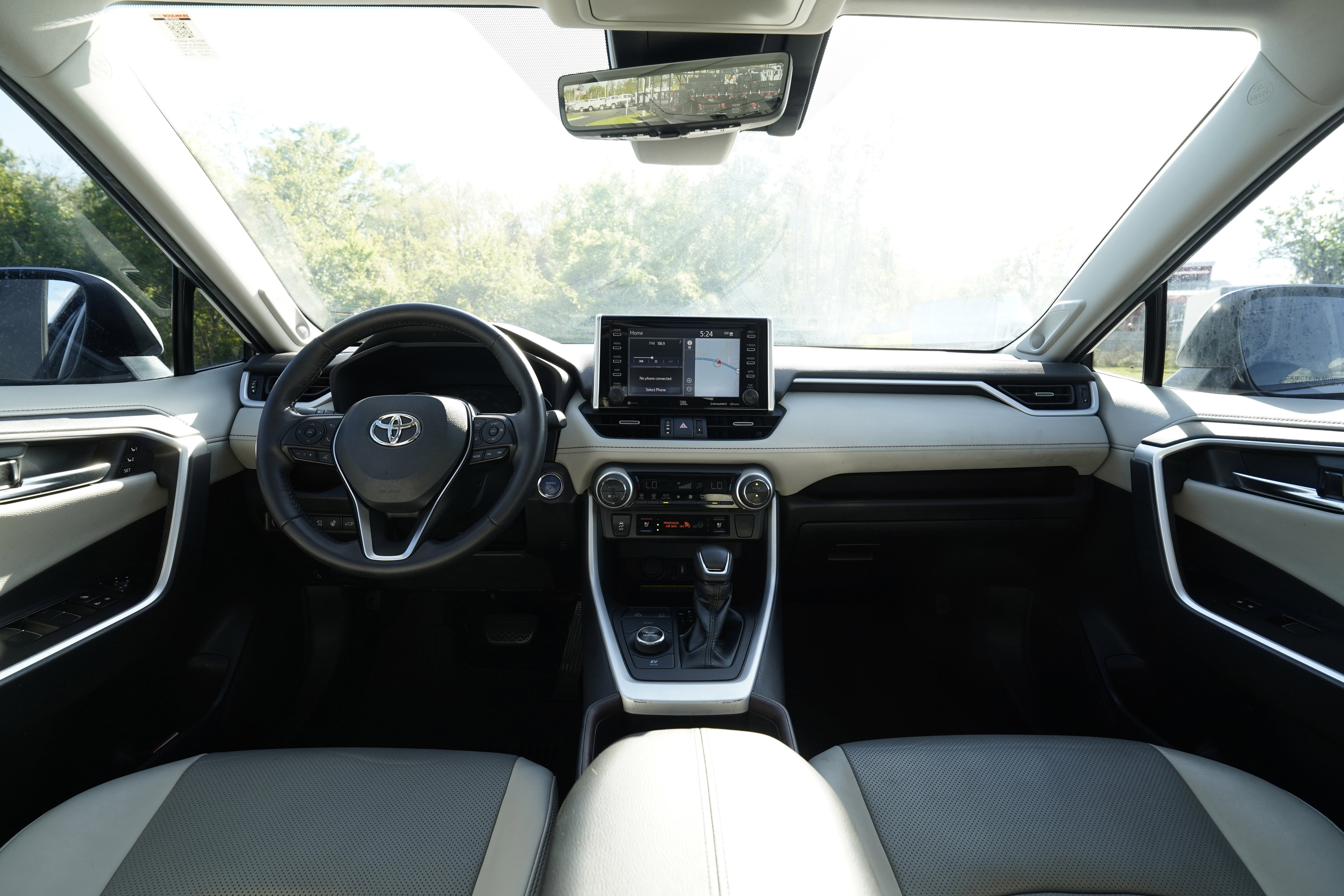 Used 2021 Toyota RAV4 Limited AWD/4WD image 15