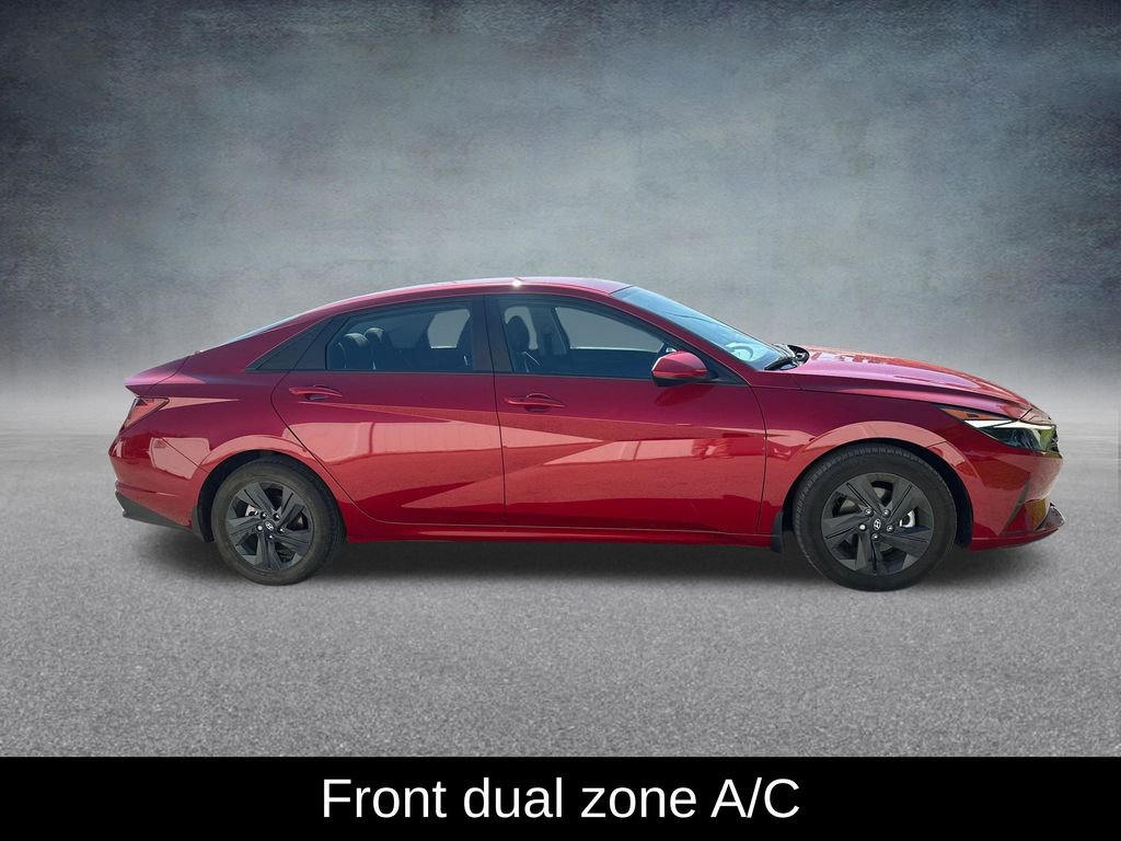 Used 2023 Hyundai Elantra SEL FWD image 7