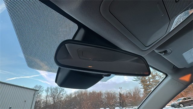 Used 2021 Toyota RAV4 LE image 23