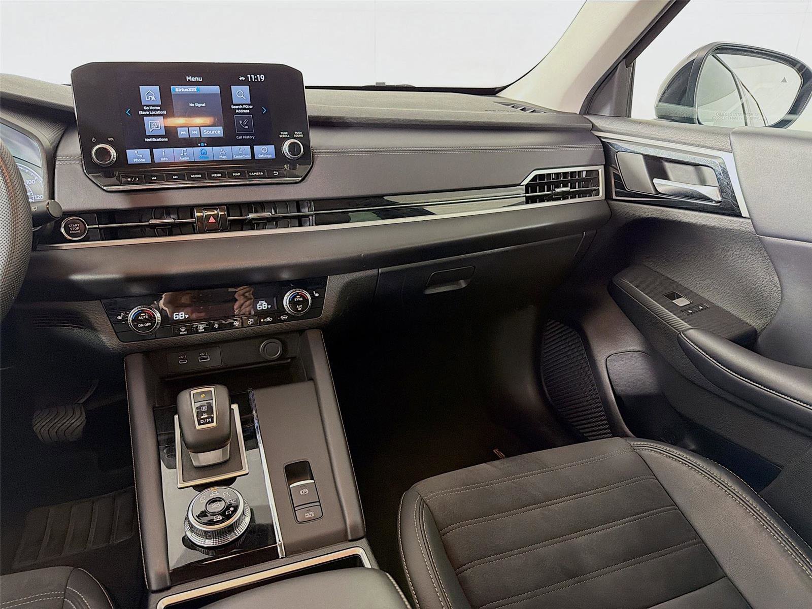 Used 2023 Mitsubishi Outlander SE image 24